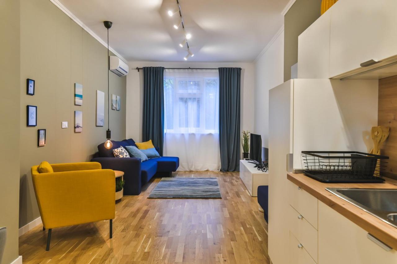 Pieces Of Nature In A Stylish One-Bedroom Flat By Flat Mаnager Sofia Eksteriør billede